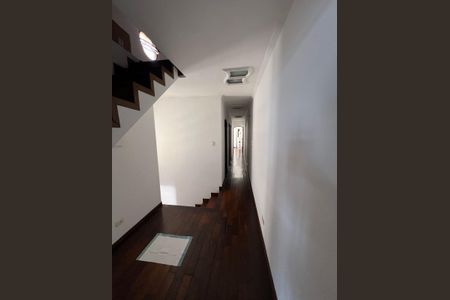 Corredor de casa à venda com 4 quartos, 256m² em Jardim das Flores, Osasco