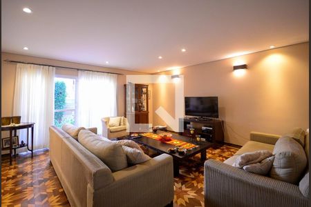 Casa à venda com 3 quartos, 260m² em Cursino, São Paulo