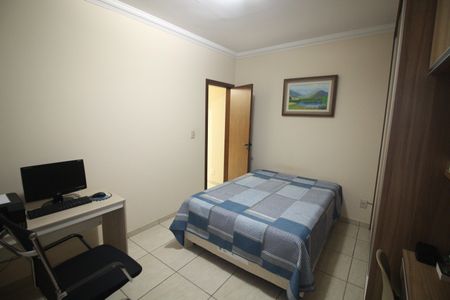 Casa à venda com 335m², 4 quartos e 9 vagasQuarto 3