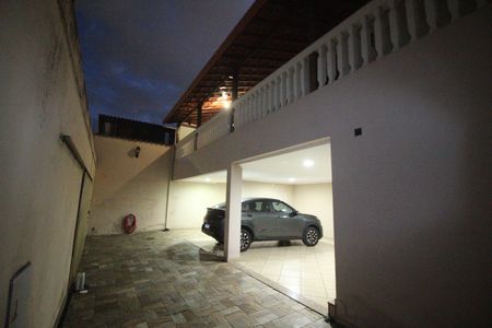 Casa à venda com 335m², 4 quartos e 9 vagasQuintal