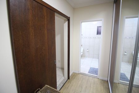 Casa à venda com 335m², 4 quartos e 9 vagasCloset Quarto 1