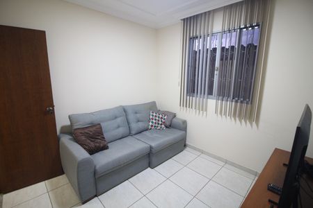 Casa à venda com 335m², 4 quartos e 9 vagasQuarto 2