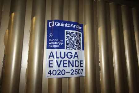 Casa à venda com 335m², 4 quartos e 9 vagasPlaquinha Instalada 20/04/2026 UAXP-125