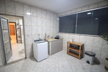 Casa à venda com 335m², 4 quartos e 9 vagasÁrea de Serviço