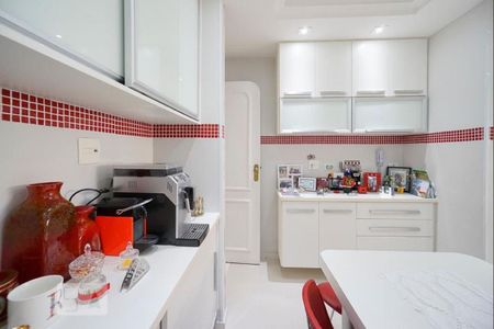 Apartamento à venda com 160m², 4 quartos e 3 vagasCozinha