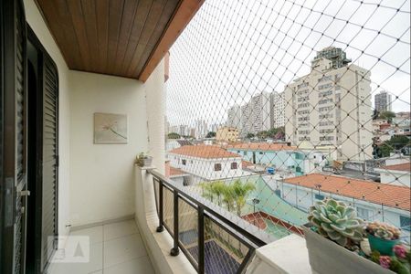 Apartamento à venda com 160m², 4 quartos e 3 vagasVaranda