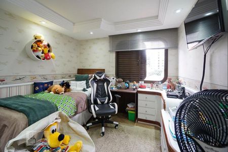 Apartamento à venda com 160m², 4 quartos e 3 vagasQuarto