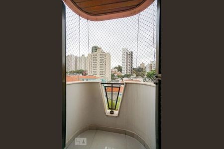 Apartamento à venda com 160m², 4 quartos e 3 vagasVaranda