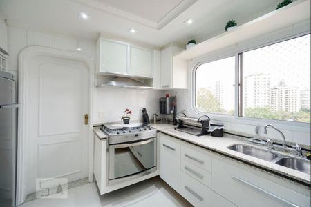 Apartamento à venda com 160m², 4 quartos e 3 vagasCozinha