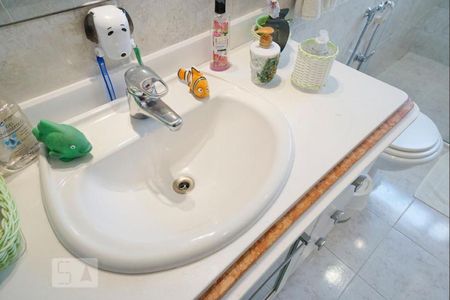 Apartamento à venda com 160m², 4 quartos e 3 vagasBanheiro