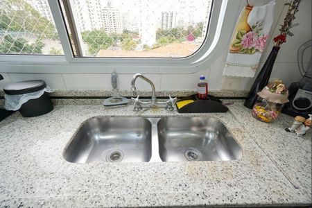 Apartamento à venda com 160m², 4 quartos e 3 vagasCozinha