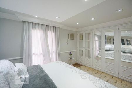 Apartamento à venda com 160m², 4 quartos e 3 vagasQuarto 