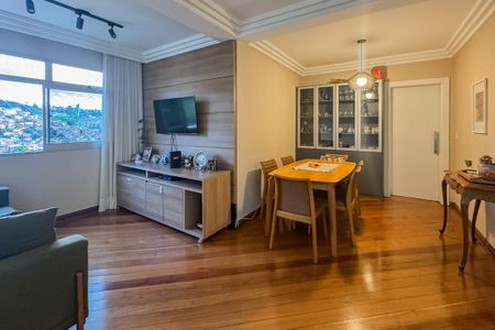 Apartamento à venda com 4 quartos, 105m² em Santo Antônio, Belo Horizonte