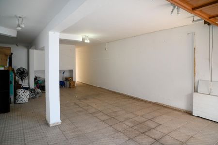 Casa à venda com 145m², 2 quartos e 3 vagasGaragem