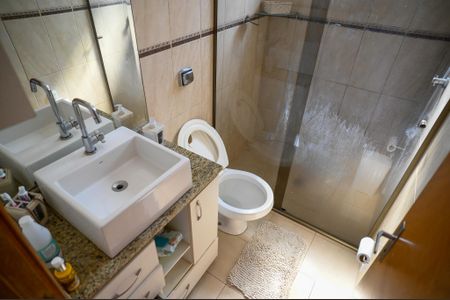 Casa à venda com 145m², 2 quartos e 3 vagasBanheiro Quarto 2 - Suite