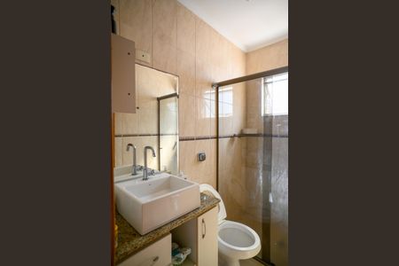 Casa à venda com 145m², 2 quartos e 3 vagasBanheiro Quarto 2 - Suite