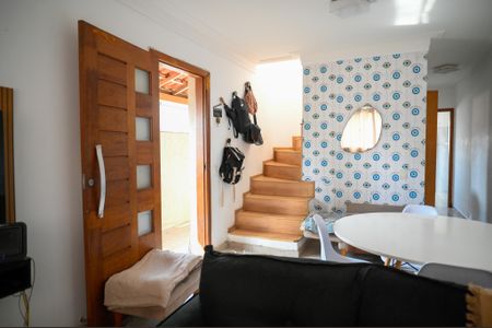 Casa à venda com 145m², 2 quartos e 3 vagasSala