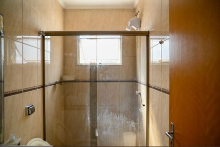Casa à venda com 145m², 2 quartos e 3 vagasBanheiro Quarto 2 - Suite