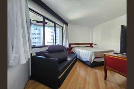 Suíte de apartamento para alugar com 1 quarto, 46m² em Brooklin Novo, São Paulo