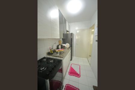 Apartamento à venda com 48m², 2 quartos e 1 vagaCozinha 