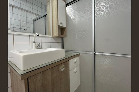 Apartamento para alugar com 70m², 2 quartos e 1 vagaBanheiro suíte 
