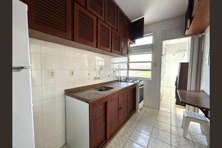 Apartamento para alugar com 70m², 2 quartos e 1 vagaCozinha 
