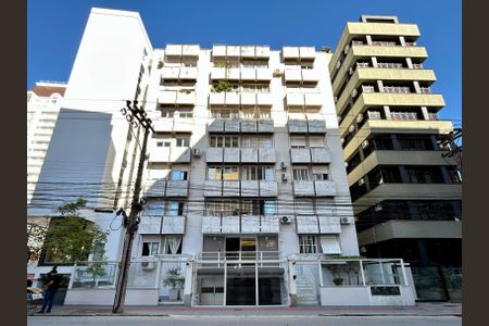 Apartamento para alugar com 70m², 2 quartos e 1 vagaFachada 