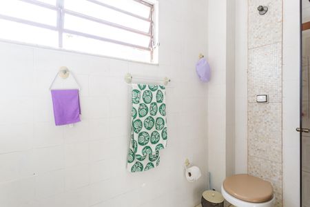 Casa à venda com 220m², 3 quartos e 4 vagas Casa à venda com 220m², 3 quartos e 4 vagasBanheiro Social
