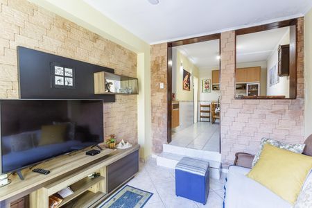 Casa à venda com 220m², 3 quartos e 4 vagas Casa à venda com 220m², 3 quartos e 4 vagasSala de TV