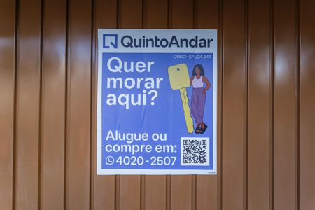 Casa à venda com 220m², 3 quartos e 4 vagas Casa à venda com 220m², 3 quartos e 4 vagasPLACA