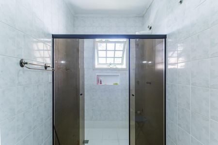 Casa à venda com 220m², 3 quartos e 4 vagas Casa à venda com 220m², 3 quartos e 4 vagasBanheiro da Suíte 1