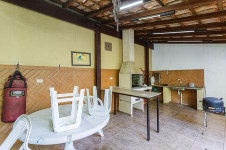 Casa à venda com 220m², 3 quartos e 4 vagas Casa à venda com 220m², 3 quartos e 4 vagasChurrasqueira