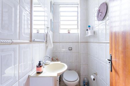 Casa à venda com 220m², 3 quartos e 4 vagas Casa à venda com 220m², 3 quartos e 4 vagasLavabo