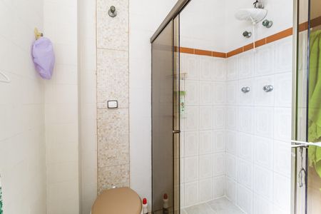 Casa à venda com 220m², 3 quartos e 4 vagas Casa à venda com 220m², 3 quartos e 4 vagasBanheiro Social