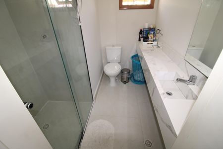 Apartamento à venda com 200m², 3 quartos e 5 vagasQuarto 1 - Banheiro