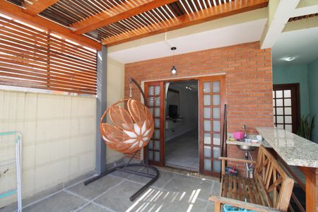 Apartamento à venda com 200m², 3 quartos e 5 vagasSala - Varanda