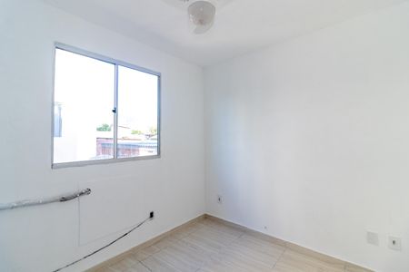 Quarto 2 de apartamento para alugar com 2 quartos, 46m² em Bangu, Rio de Janeiro