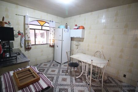 Casa à venda com 190m², 3 quartos e 3 vagasCozinha