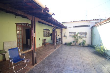 Casa à venda com 190m², 3 quartos e 3 vagasQuintal