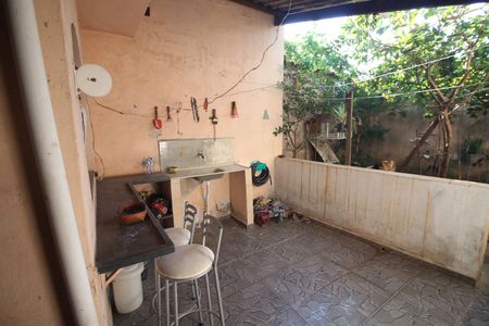 Casa à venda com 190m², 3 quartos e 3 vagasQuintal