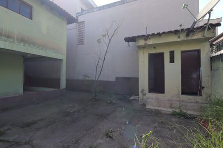 Casa à venda com 100m², 2 quartos e 3 vagasQuintal