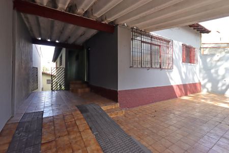 Casa à venda com 100m², 2 quartos e 3 vagasGaragem