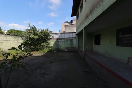 Casa à venda com 100m², 2 quartos e 3 vagasQuintal