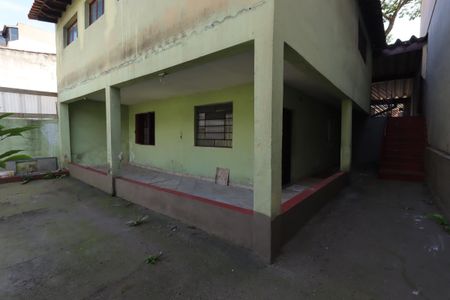 Casa à venda com 100m², 2 quartos e 3 vagasQuintal