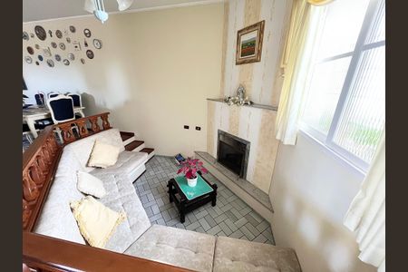 Sala de casa à venda com 3 quartos, 239m² em Parque Peruche, São Paulo