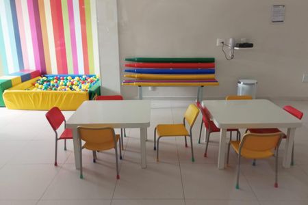 Apartamento à venda com 55m², 2 quartos e 1 vaga Apartamento à venda com 55m², 2 quartos e 1 vagaÁrea comum - Brinquedoteca