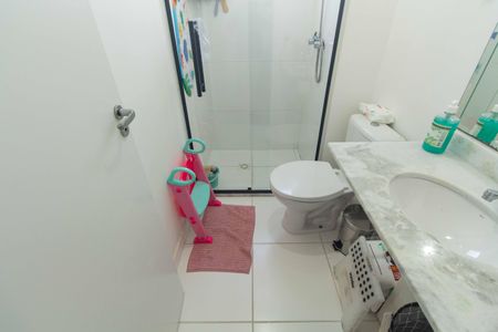 Apartamento à venda com 55m², 2 quartos e 1 vaga Apartamento à venda com 55m², 2 quartos e 1 vagaBanheiro