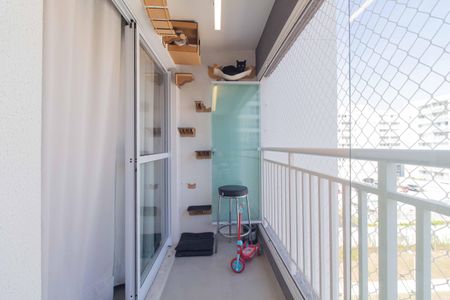 Apartamento à venda com 55m², 2 quartos e 1 vaga Apartamento à venda com 55m², 2 quartos e 1 vagaVaranda