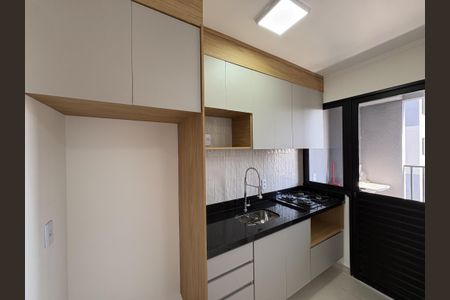Cozinha de apartamento para alugar com 2 quartos, 35m² em Jardim Oriental, São Paulo