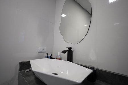 Casa à venda com 95m², 2 quartos e 2 vagas Casa à venda com 95m², 2 quartos e 2 vagasBanheiro 2